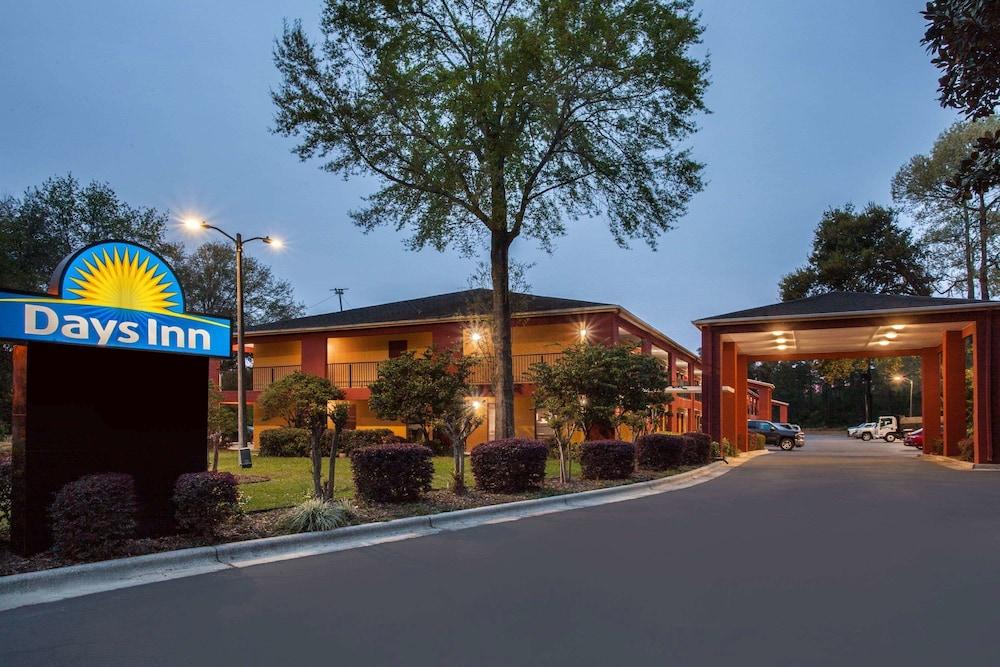Days Inn By Wyndham Pensacola I-10 Ferry Pass Екстер'єр фото